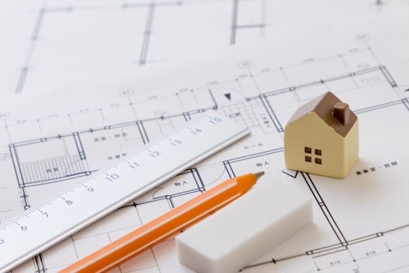 エコキュートのクレーン搬入による設置工事の流れ