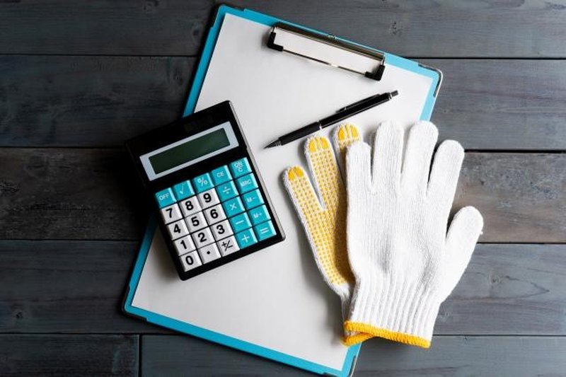 お湯の臭いが原因の点検や本体交換を相談する目安